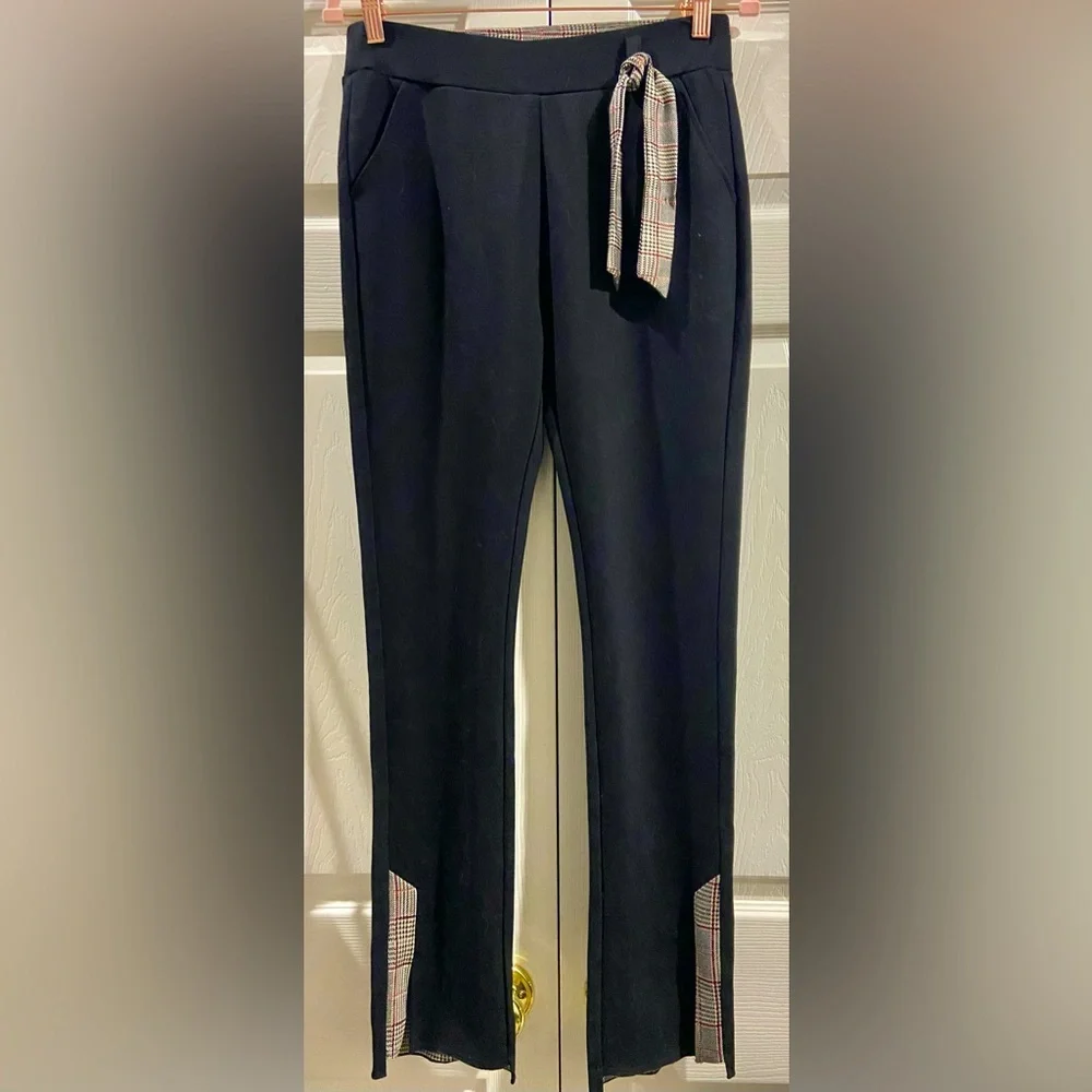NWT Coco + Carmen OMG Black Stretch Fit Pants Womens Size Small